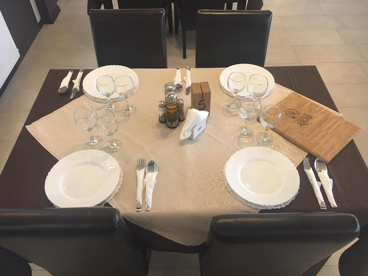Hanul Lui Bogdan Economy Inn Făget Екстериор снимка