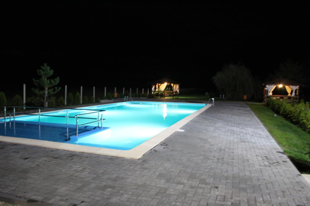 Hanul Lui Bogdan Economy Inn Făget Екстериор снимка